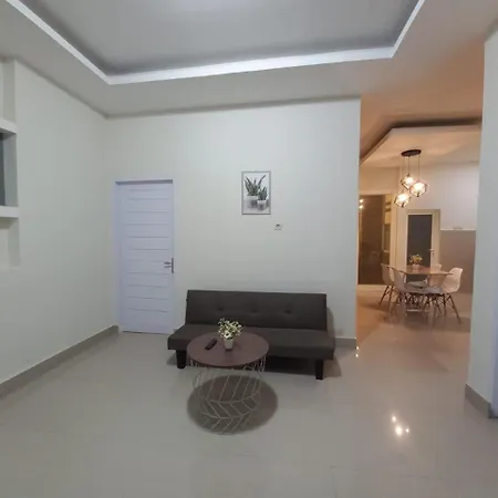 Naraya Guest House Mataram Exterior photo